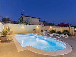 Villa in Vodnjan With Private Swimming Pool