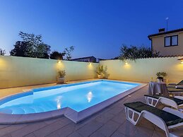 Villa in Vodnjan With Private Swimming Pool