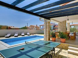 Rustic Villa in Vodnjan With Private Pool