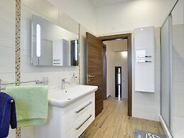 Villa in Pula With sea Beach