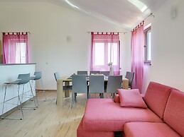 Villa in Pula With sea Beach