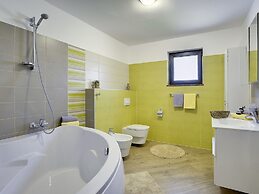 Villa in Pula With sea Beach