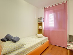 Villa in Pula With sea Beach