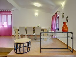 Villa in Pula With sea Beach