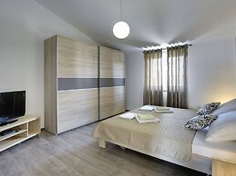 Modern Holiday Home With Pool in Medulin