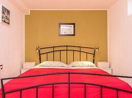 Apartment With Private Pool in Pula