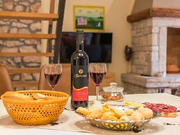 Apartment With Private Pool in Pula