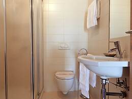 Modern Villa With Swimming Pool