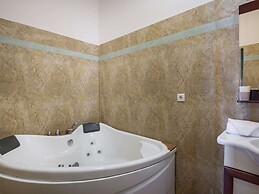 Luxury Villa With Amazing Sea Views, Private Pool, Near the Beach