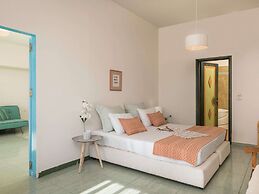 Luxury Villa With Amazing Sea Views, Private Pool, Near the Beach