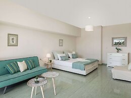 Luxury Villa With Amazing Sea Views, Private Pool, Near the Beach