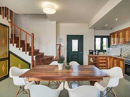 Luxury Villa With Amazing Sea Views, Private Pool, Near the Beach