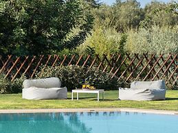 Luxury Villa With Breakfast Included, Near Sea and City, Ping Pong, Ch