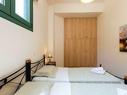 Secluded Villa w Private Pool, Children Play Area, Pool Table, BBQ & S