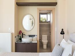 Luxury Villa With Private Heated Pool, Childrens Fenced Area, Near the