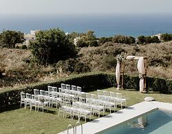 Luxury Villa With Private Heated Pool, Childrens Fenced Area, Near the