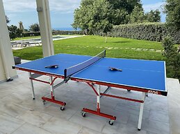 Luxury Villa With Private Heated Pool, Childrens Fenced Area, Near the