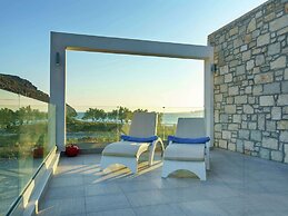 Beachfront Villa With sea Views