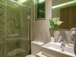 Beachfront Villa With sea Views