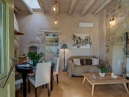 Traditional Stone Built Villa With Private Pool Near Tavern & the Beac