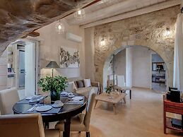 Traditional Stone Built Villa With Private Pool Near Tavern & the Beac