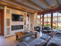 Wooden Holiday Home with Microwave near Brunssummerheide