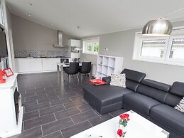 Modern Chalet With Dishwasher Near Biesbosch