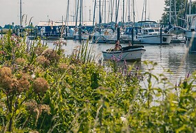 Well-maintained Chalet Near Biesbosch