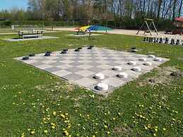 Well-maintained Chalet Near Biesbosch