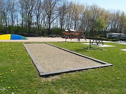 Well-maintained Chalet Near Biesbosch