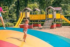 Well-maintained Chalet Near Biesbosch