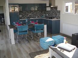 Modern Chalet Near Brunssummerheide