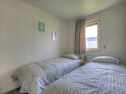 Modern Chalet With Combi Microwave, Near Rockanje