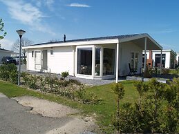 Comfortable Chalet Near Brunssummerheide