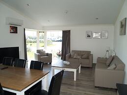 Comfortable Chalet Near Brunssummerheide