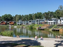 Comfortable Chalet Near Brunssummerheide