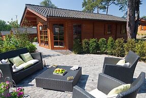 Wooden Chalet With Wifi Near Brunssummerheide