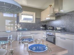 Comfortable Chalet With Combi Microwave, Near Rockanje