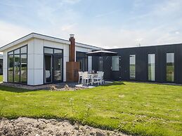 Comfortable Chalet With Combi Microwave, Near Rockanje