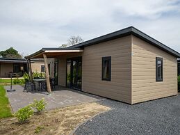 Modern Chalet With Dishwasher on the Markermeer