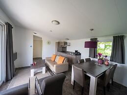 Modern Chalet With Dishwasher on the Markermeer