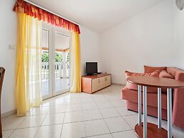 Beguiling Apartment in Banjole near Renato Boat Excursions