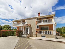 Beguiling Apartment in Banjole near Renato Boat Excursions