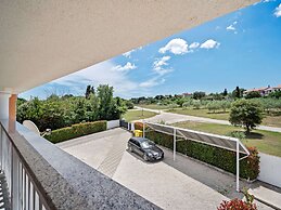 Beguiling Apartment in Banjole near Renato Boat Excursions