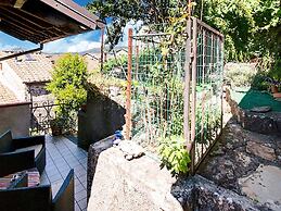 Relaxing Farmhouse Escape