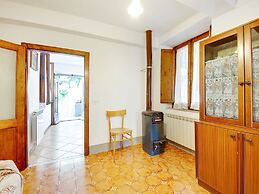 Relaxing Farmhouse Escape