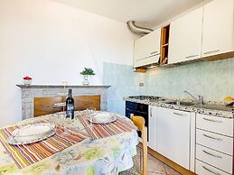 Relaxing Farmhouse Escape