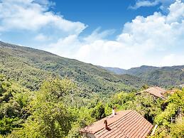 Relaxing Farmhouse Escape