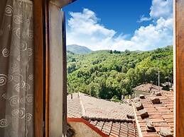 Relaxing Farmhouse Escape