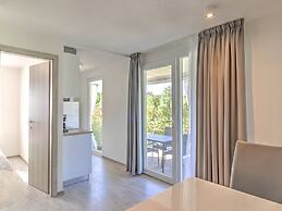 Splendid Mobile Home in Banjole With Swimming Pool